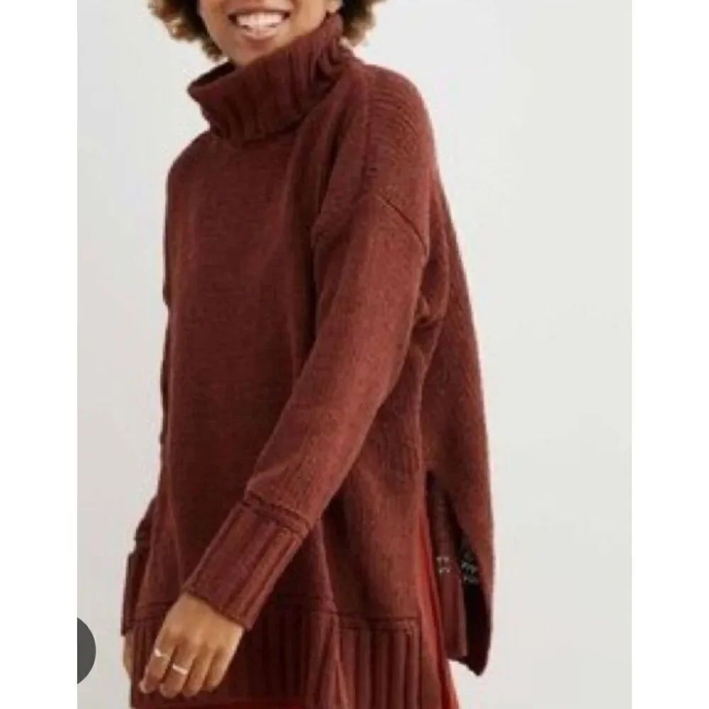 Aerie burgundy chunky knit cozy turtleneck sweater small